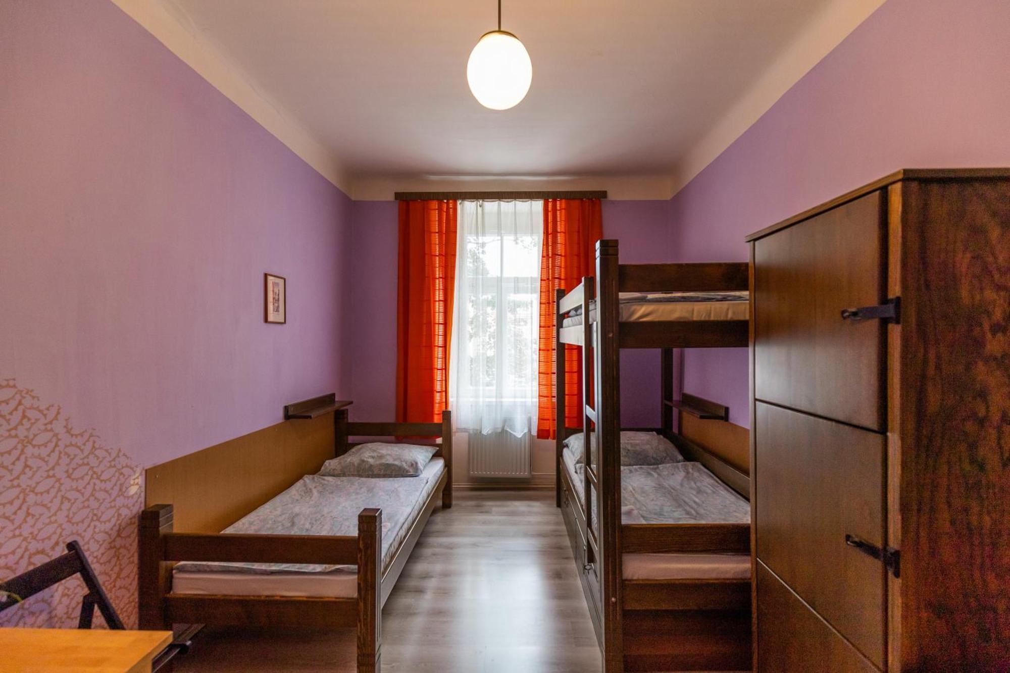 Hostel Dakura Praga Quarto foto