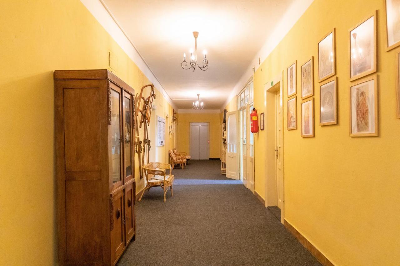 Hostel Dakura Praga Exterior foto